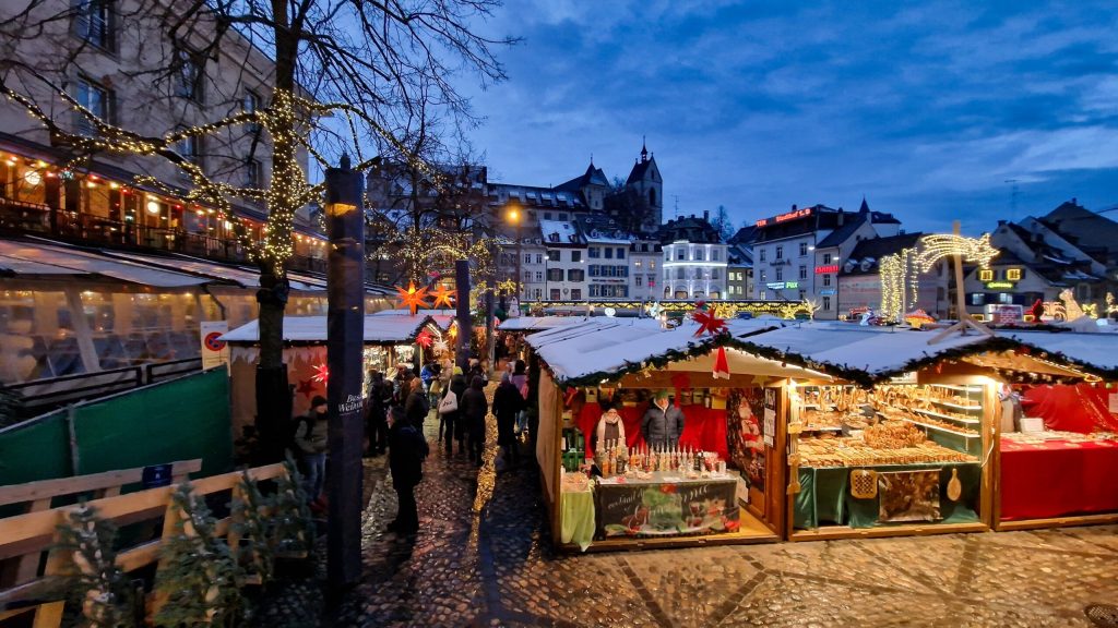 Pasar Natal di Swiss